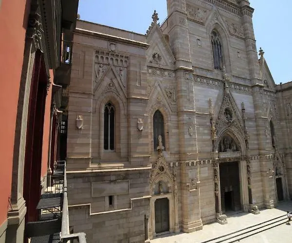 The Duomo House By House In 4* Νάπολη